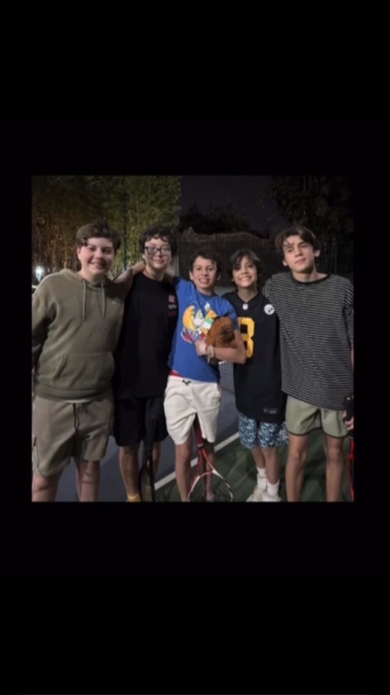 Instagram post from escuelamolierelfm. This post is in position 6.